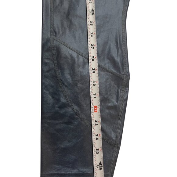 Greyson. Gray sports leggings for women. Size XL. 79% Nylon. Made in China. - Picture 4 of 7